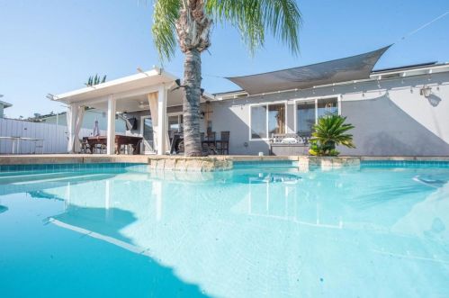 1031 Gale St, Escondido CA  92027-1230 exterior