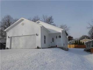 3 Hillsborough St, Fairport, NY 14450-2501