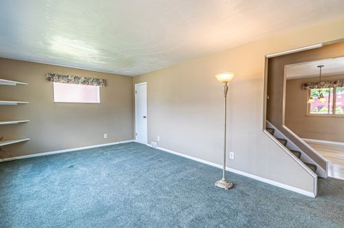 426 2nd St, Oakmont, PA 15139-2023