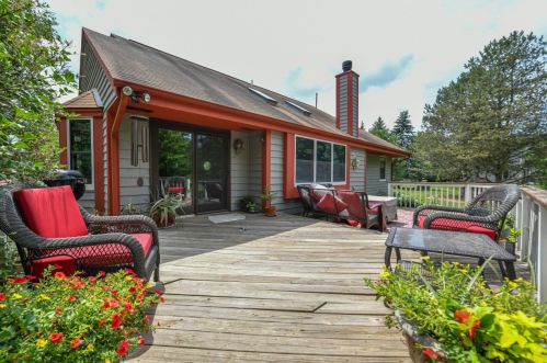 25520 Deer Rdg Trl, Waterford WI  53185-4854 exterior