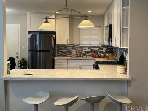 353 34th St, San Diego CA  92102-4211 exterior