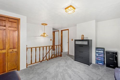 945 Santiago Rd, Imperial PA  15126-9104 exterior