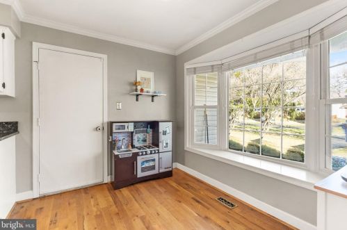 816 Anne St, Leesburg VA  20175-3426 exterior