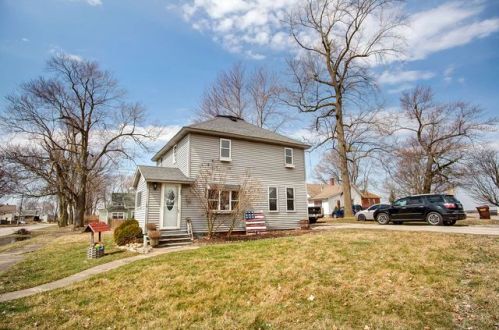 202 Wabash St, Ashley, IN 46705-5214