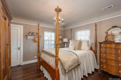 2052 Krameria St, Denver CO 80220-5992 exterior