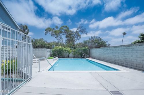 456 Wooley Rd, Oxnard CA  93030-0072 exterior
