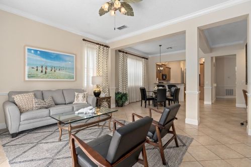 1439 Fairview Cir, Kissimmee FL 34747-6774 exterior