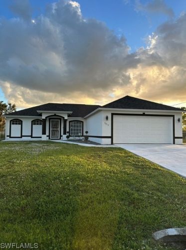3017 38th St, Lehigh Acres, FL 33976-4355
