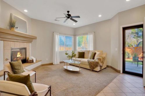 9609 Lakeview Rd, Lakeside, CA 92040-4747