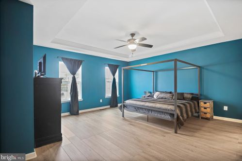 7462 Brunson Cir, Gainesville VA  20155-4910 exterior