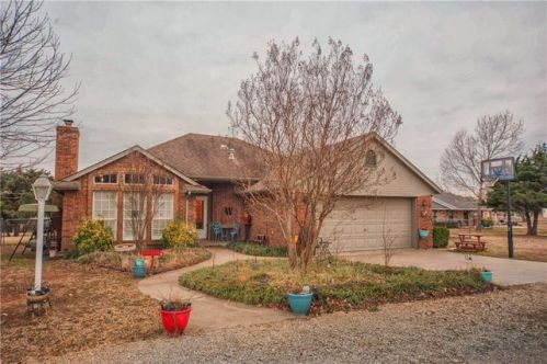 1641 15th St, Chandler, OK 74834-9197
