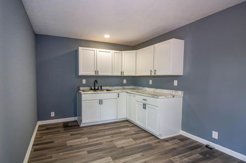 2615 Mercer Dr, Marion OH  43302-8624 exterior