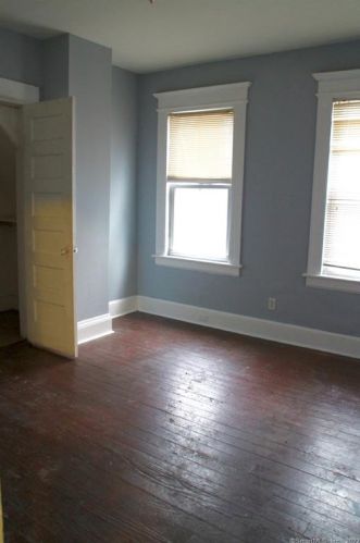 125 Clifford St, Bridgeport CT  06607-1605 exterior