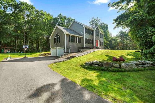 120 Nottingham Rd, Deerfield, NH 03037-1529