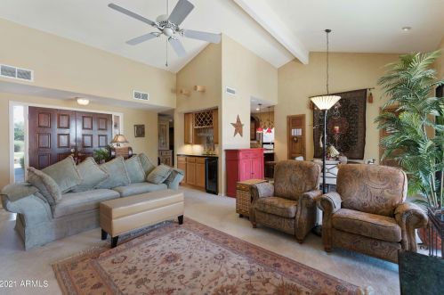 10421 Minnesota Ave, Chandler, AZ 85248-8837