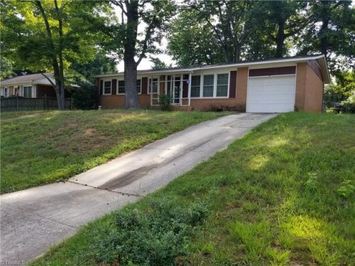 4117 Sacramento Dr, Greensboro, NC 27406-6322