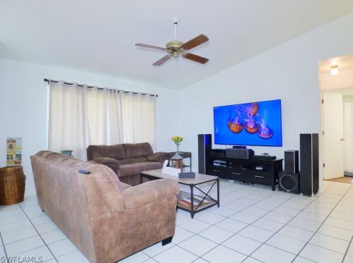 35 13th Ave, Cape Coral FL  33909-2613 exterior