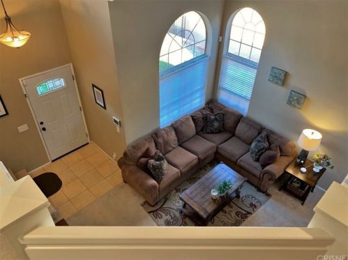 27846 Villa Canyon Rd, Santa Clarita, CA 91384-3732