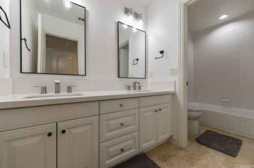 28 Climbing Vine, Irvine CA  92603-0200 exterior