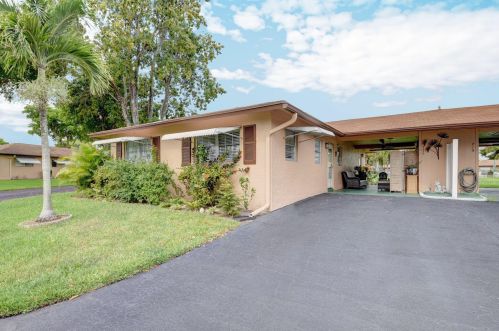 720 Whippoorwill Ln, Delray Beach FL  33445-1823 exterior