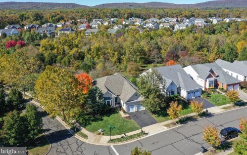 15573 Alderbrook Dr, Haymarket VA  20169-6130 exterior