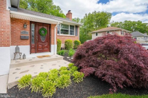 2027 Longcome Dr, Wilmington, DE 19810-3873