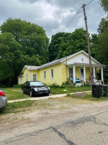 120 Walnut St, Cardington, OH 43315-1128