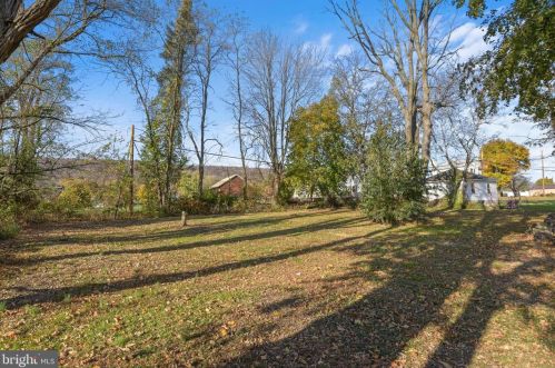 408 Valley St, West Enola PA  17025-1645 exterior