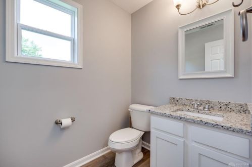 2736 Greystoke Dr, Xenia OH 45385-5719 exterior