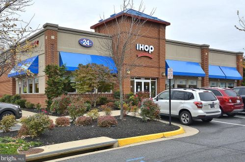 7204 Little Thames Dr, Gainesville VA  20155-4021 exterior