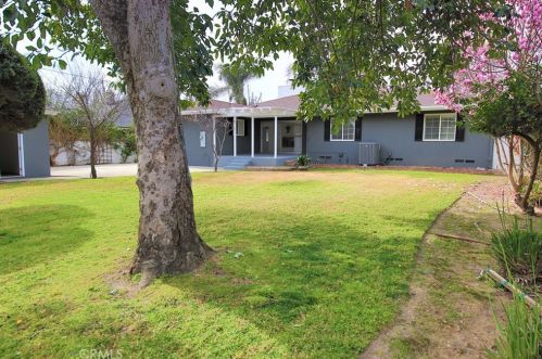 1378 1st Ave, Upland CA  91786-3220 exterior