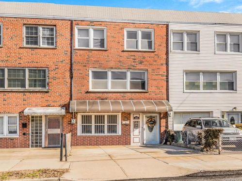 236 Huntington Ave, Bronx, NY 10465-3232