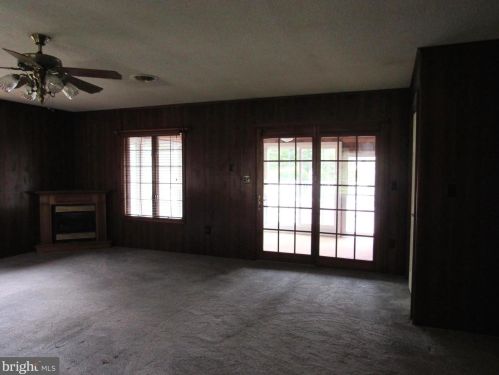 12007 Laurel Rd, Laurel DE  19956-3538 exterior