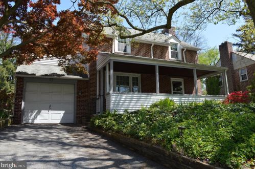 35 Salisbury Dr, Wilmington, DE 19809-3428