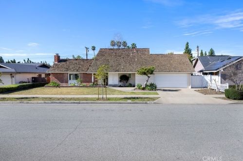 546 Kensington Rd, Orange, CA 92869-5148