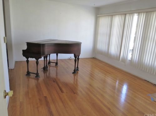 5507 Pimenta Ave, Lakewood, CA 90712-1743