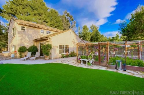1793 Kyrsten Terrace Ct, Alpine, CA 91901-3763