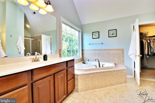 59 Brighton Pl, Charles Town WV  25414-2584 exterior