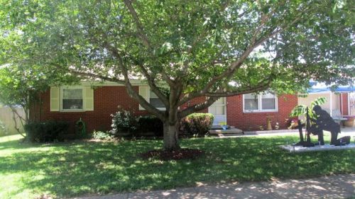 200 Mcdavid Dr, Versailles, KY 40383-1621