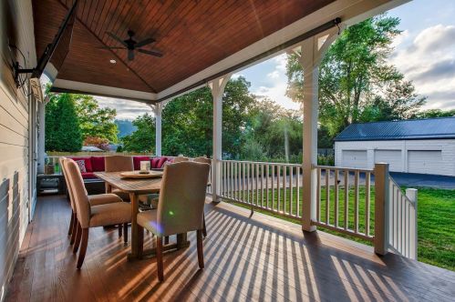 335 Chestnut St, Sewickley, PA 15143-1892
