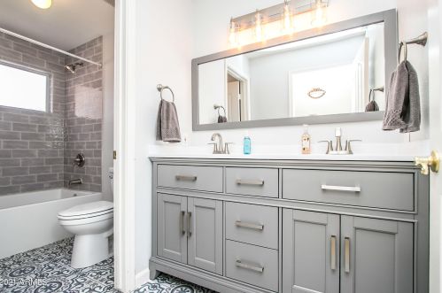 1434 Spur Ave, Gilbert AZ  85296-1946 exterior