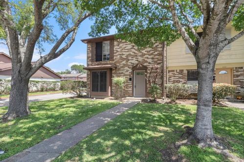 1513 8th St, Morgans Point TX  77571-6209 exterior