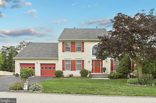 4 John Randolph Dr, Tolna, PA 17349-9453