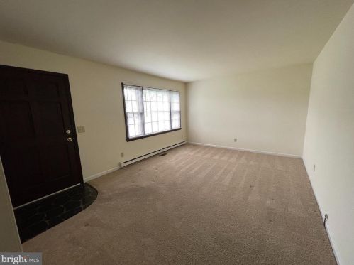 408 Lexington Ct, Fredericksburg VA  22405-2255 exterior