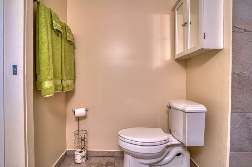 70 Santa Monica St, Palm Springs CA  92264-5257 exterior