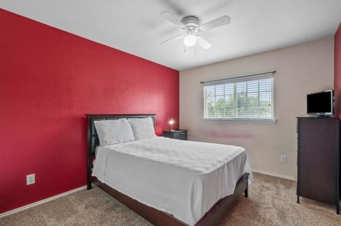 6001 Sun Ray Dr, Denton TX  76208-6823 exterior