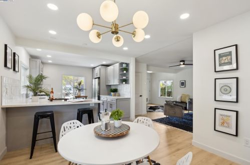 3015 Dakota St, Oakland CA 94602-3801 exterior