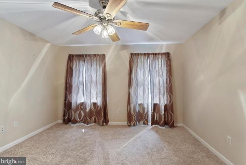 195 Apple Blossom Dr, Camden-Wy DE  19934-1970 exterior