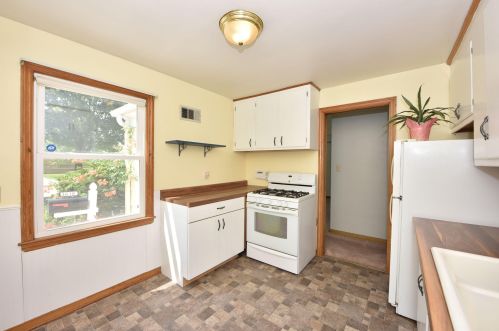 3618 94, Milwaukee WI 53228-1403 exterior