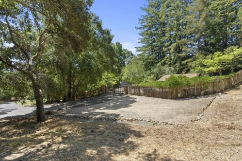 170 Josselyn Ln, Redwood City CA  94062-3610 exterior